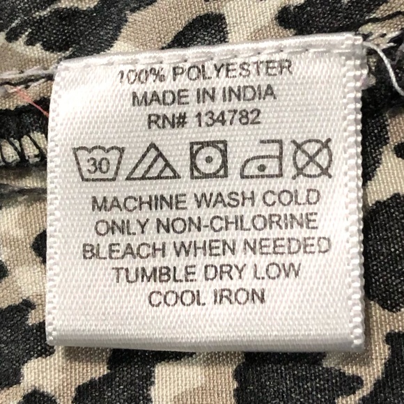 Loose Fit Leopard Print Sleeveless Front Tie Button Up Blouse from Indulge 2X - Picture 7 of 10